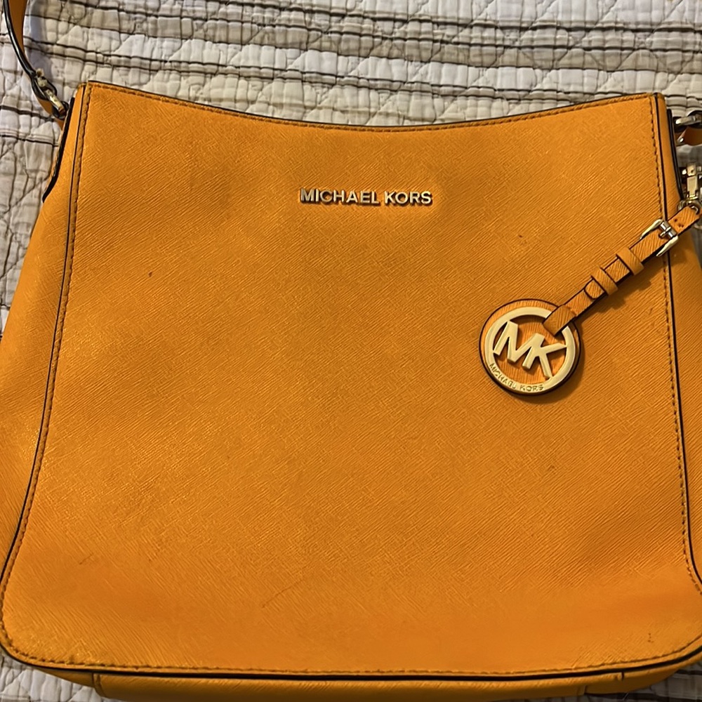 Yellow Mk - Picture 2 of 9